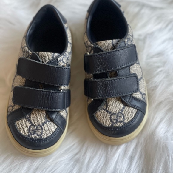 Gucci unisex toddler shoes. Size 23. In good condition - Picture 6 of 10